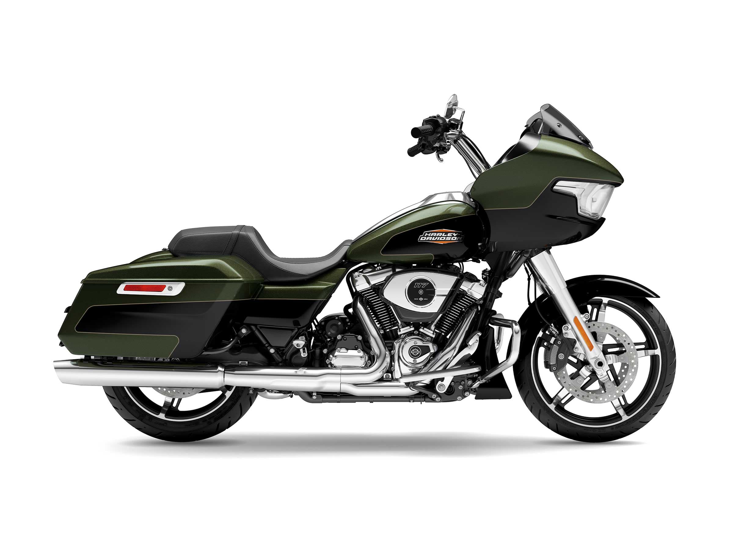 Harley-Davidson Road Glide Special verde scuro e nera, con motore Milwaukee-Eight 117, scarichi cromati e borse laterali rigide, su sfondo bianco. Ideale per test ride.