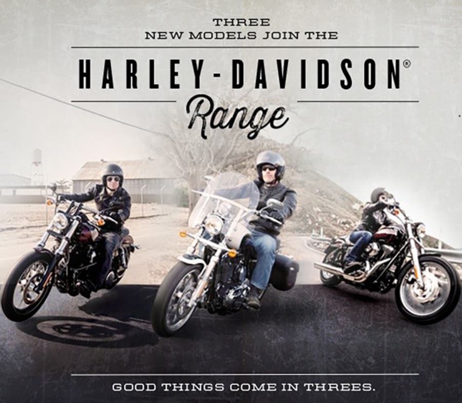 Tre nuovi modelli Harley-Davidson con piloti in abbigliamento tecnico, che si uniscono alla gamma. Moto e motori in evidenza.
