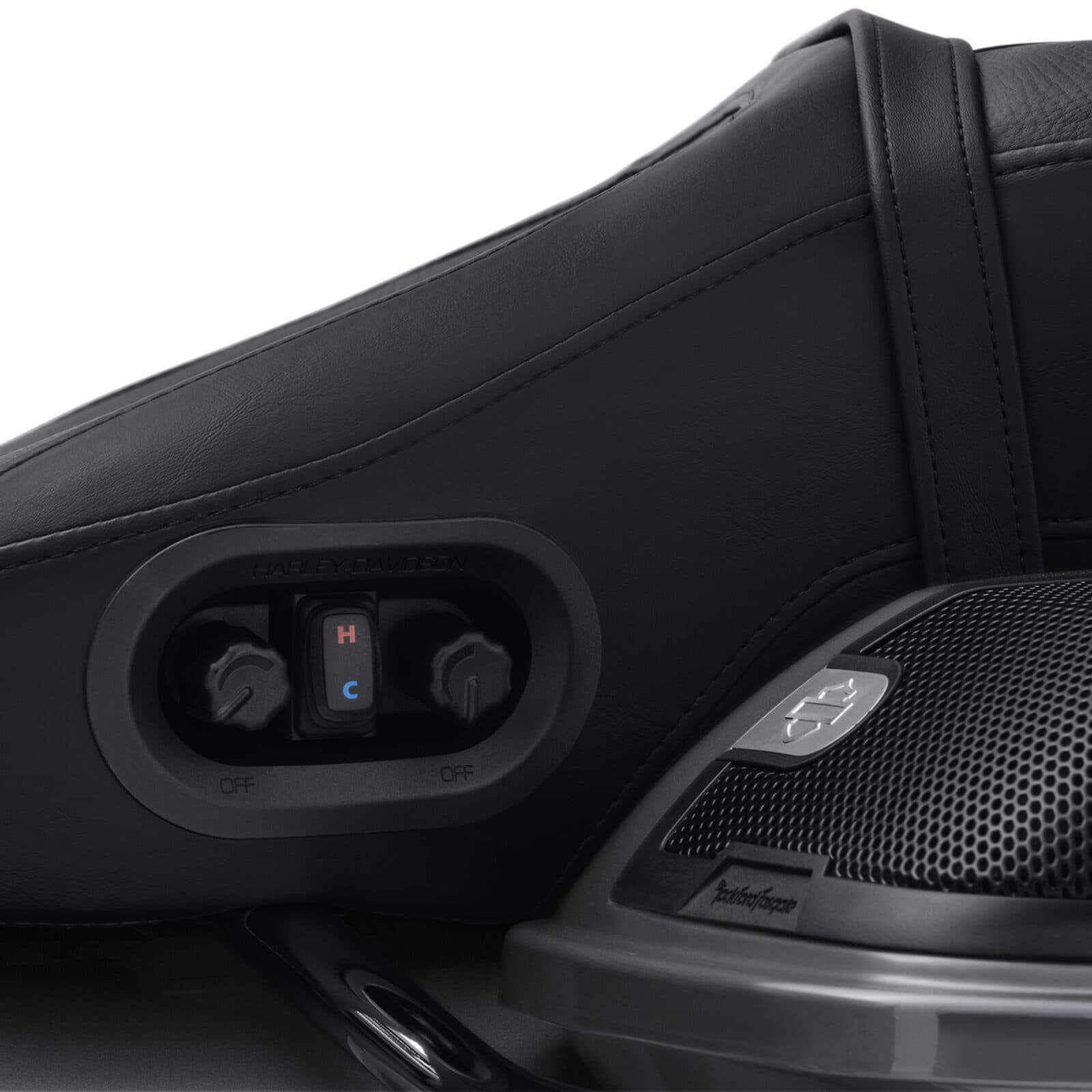 Comandi integrati per sella riscaldata e raffreddata Harley-Davidson con sistema audio Rockford Fosgate.