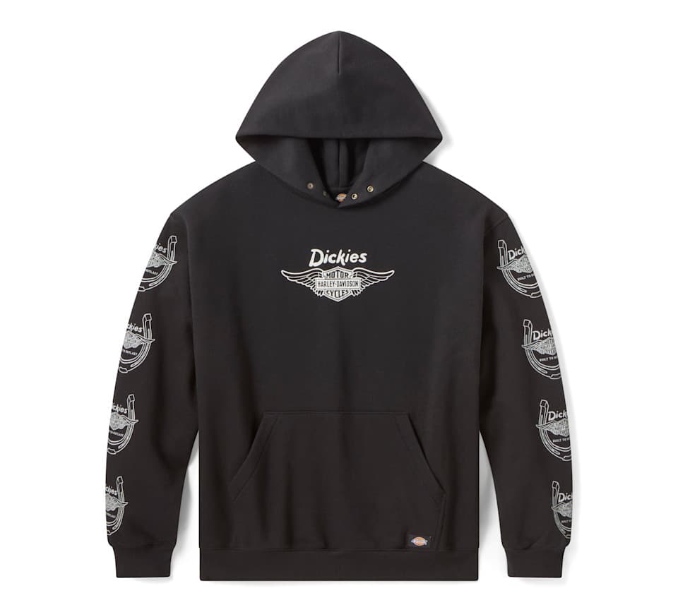 Felpa con cappuccio Dickies x Harley-Davidson Felpa con cappuccio nera Dickies x Harley-Davidson. Presenta logo alato Harley-Davidson e scritta Dickies sul petto, con motivi Dickies ripetuti sulle maniche.
